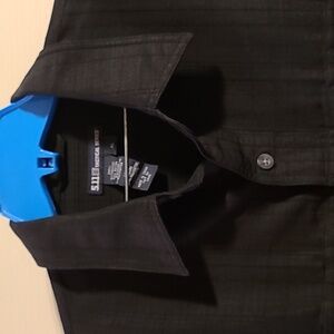 5.11 Tactical Series Collar Shirt, Size XL, Button Down, Velcrow Pockets, Black